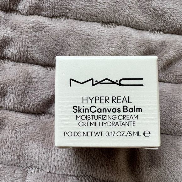 MAC Cosmetics Eye, Face, and Lip Variety Pack (12 pieces) - Picture 8 of 16